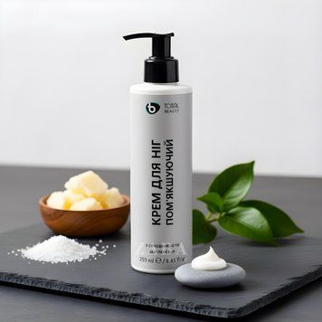 Крем для ніг пом&rsquo;якшуючий Total Beauty з сечовиною та маслом ши 250 мл 25000 фото