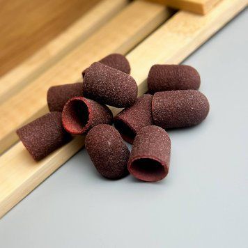 Набор коричневых колпачков для педикюра 180 grit, &Oslash; 10 мм &ndash; 10 шт 32284 фото