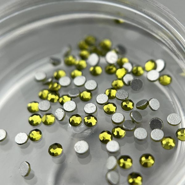 Стразы (стекло) Olivine SS3, 100 шт 3-10-100 фото